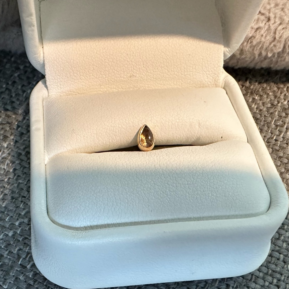 Bvla 14k yellow gold bezel set teardrop rutilated quartz, 14g threaded